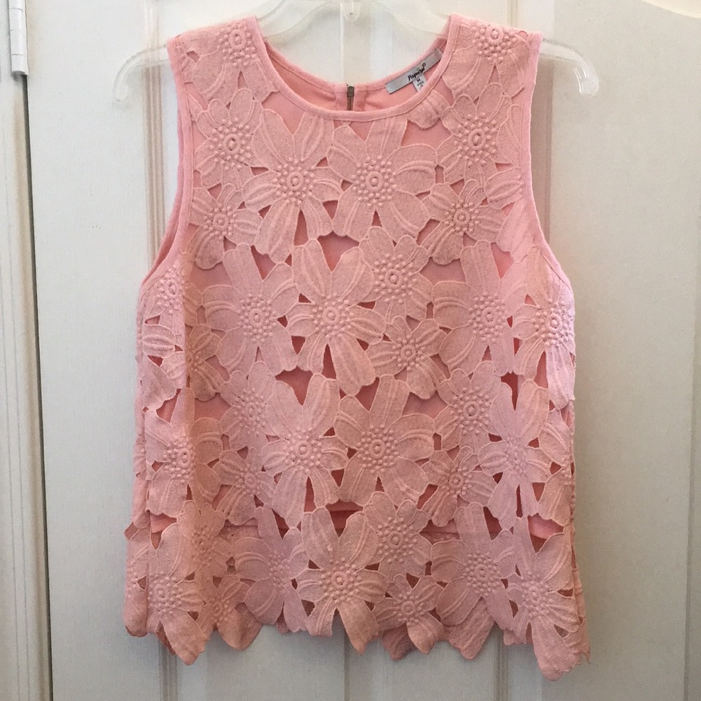 FINAL MARKDOWN Ladies’ Papaya Open-work Top (M)